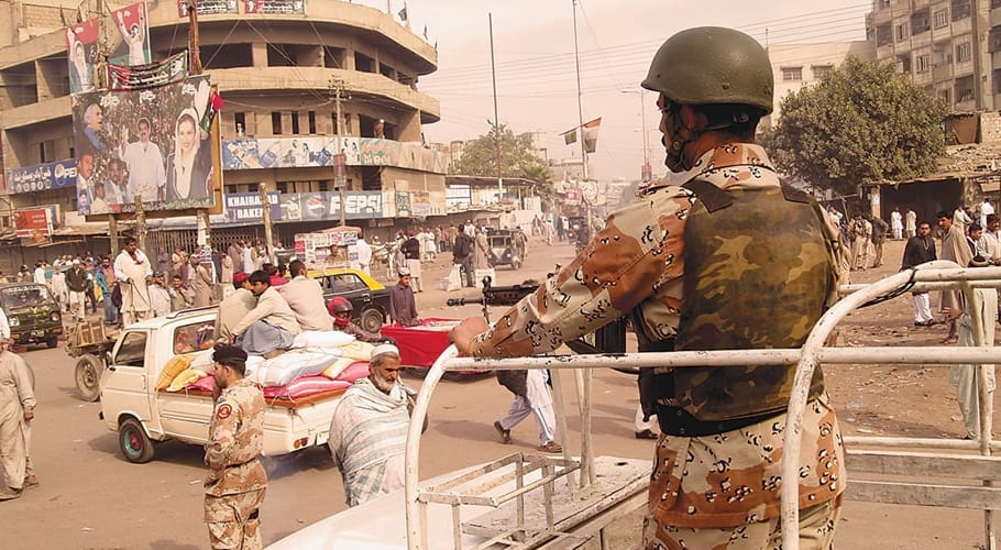 چار سو سے زائد ڈکیتیاں کرنے والے دو ملزمان کورنگی سے گرفتار