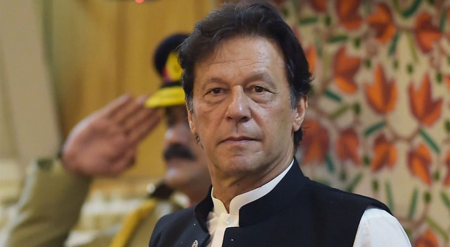 وزیراعظم عمران خان کابھارت کومنہ توڑ جواب دینےپرپاک فو ج کوسلام