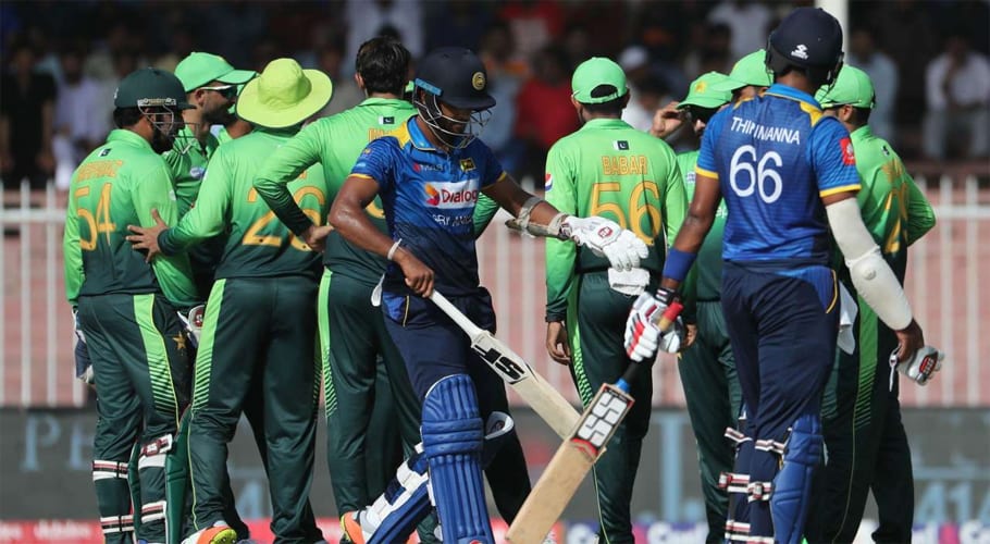 پاک سری لنکا ون ڈے سیریز: کرکٹ میچ آج کراچی اسٹیڈیم میں کھیلا جائے گا