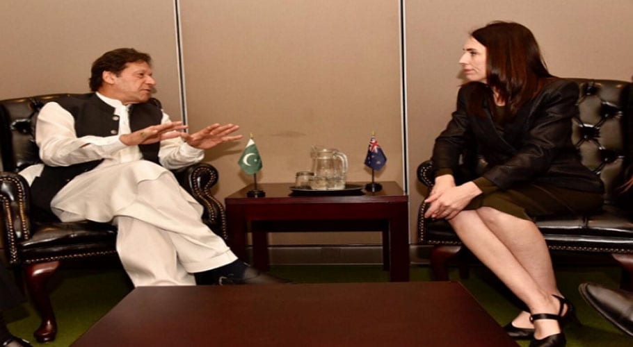 وزیراعظم عمران خان کی نیوزی لینڈ کی ہم منصب سے ملاقات