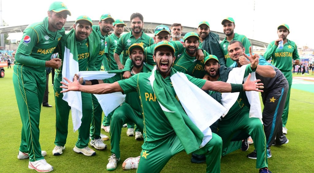 Pakistan lose T20I top ranking after 27 months