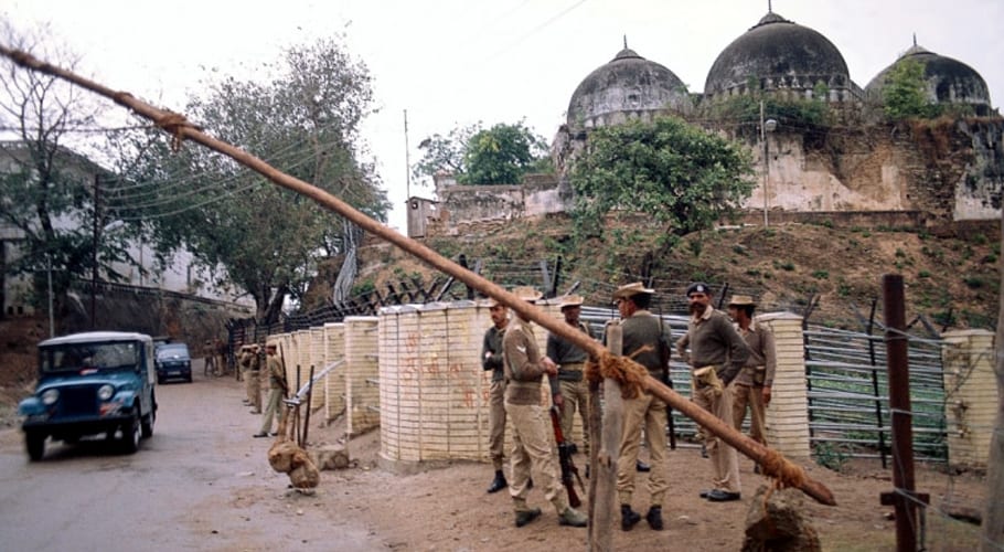 بابری مسجد کیس: فیصلہ سنانے سے قبل مودی حکومت کی بوکھلاہٹ، اسکولوں میں جیلیں قائم