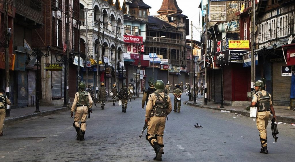 مقبوضہ کشمیر میں کرفیو 115ویں روز میں داخل ہوگیا، شدید سردی اور برفباری