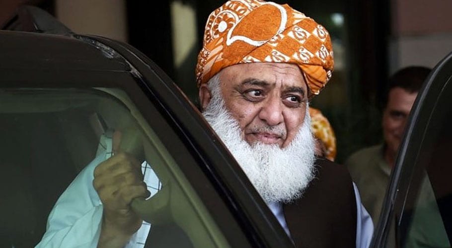 مولانا فضل الرحمان احتجاجی مظاہرے سے خطاب کے لیے آج کراچی پہنچیں گے