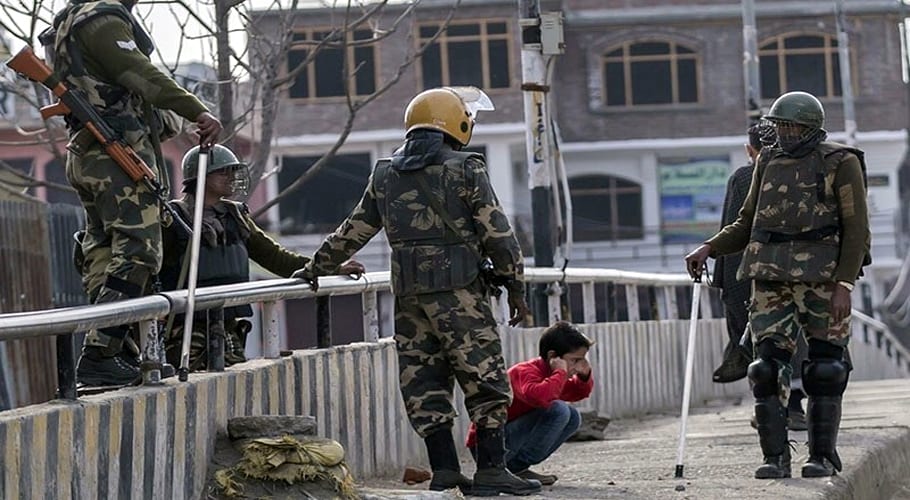 بھارتی فوج نے مقبوضہ کشمیر میں گزشتہ 48 گھنٹوں میں 4 نوجوانوں کو شہید کردیا