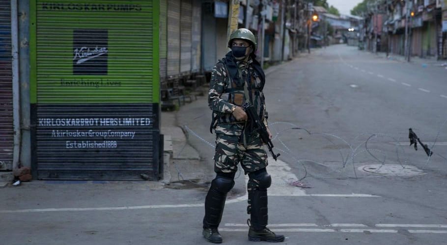مقبوضہ کشمیر میں کرفیو کا 93واں روز، عوام ضروریاتِ زندگی سے بدستور محروم