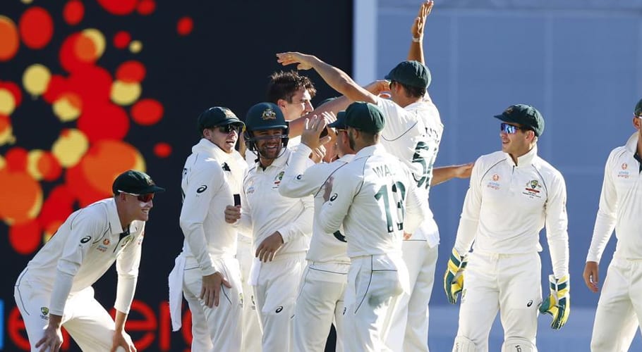 ٹیسٹ میچ کا چوتھا دن: پاکستانی بیٹنگ بری طرح لڑکھڑا گئی، آسٹریلیا کی جیت کے روشن امکانات