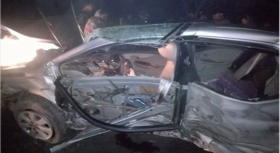 Five of a family killed in road mishap in Mandi Bahauddin