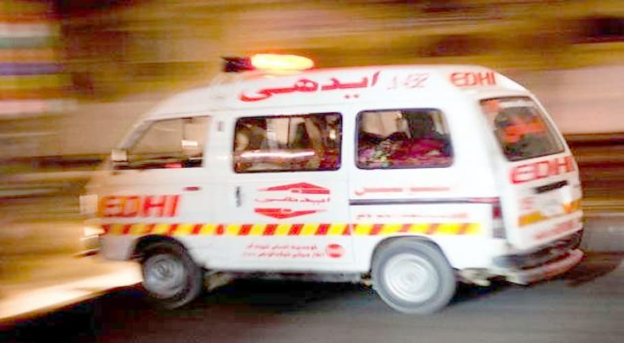 2 injured in firing incident in karachi