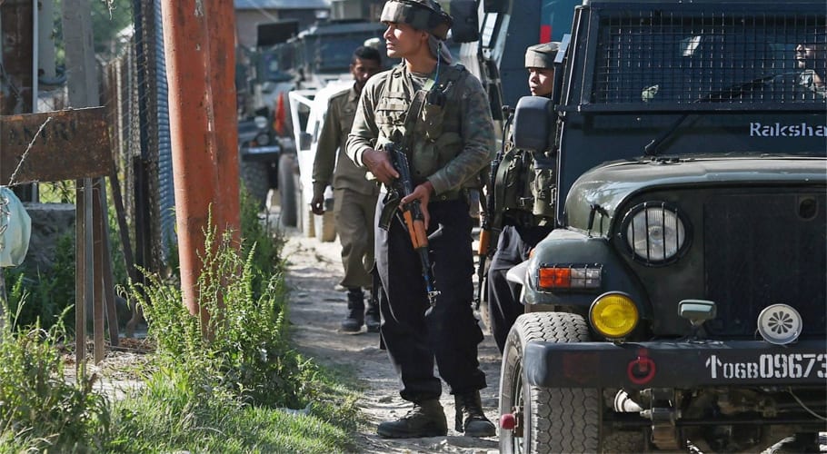 کشمیر: ضلع کپواڑہ میں آگ لگنے کے باعث بھارت کے 2 فوجی زندہ جل گئے