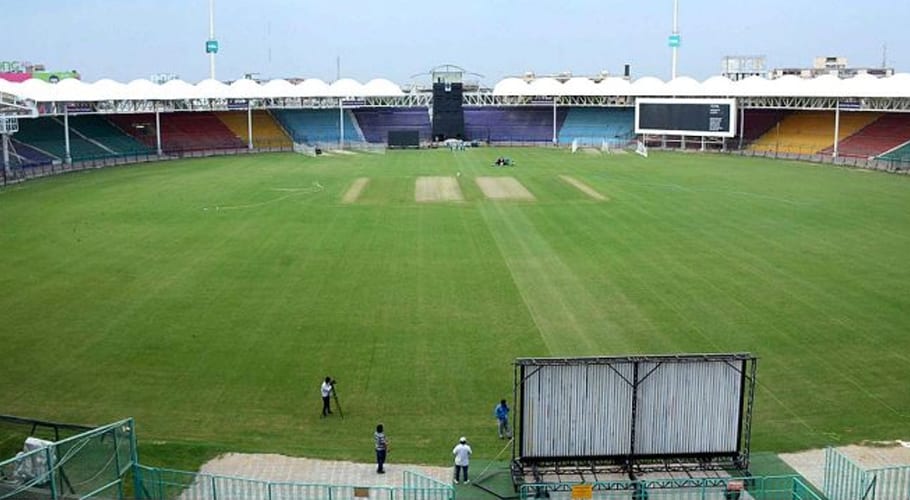 پاک سری لنکا ٹیسٹ سیریز: پاکستانی کھلاڑی دوسرے میچ کے لیے کراچی پہنچ گئے