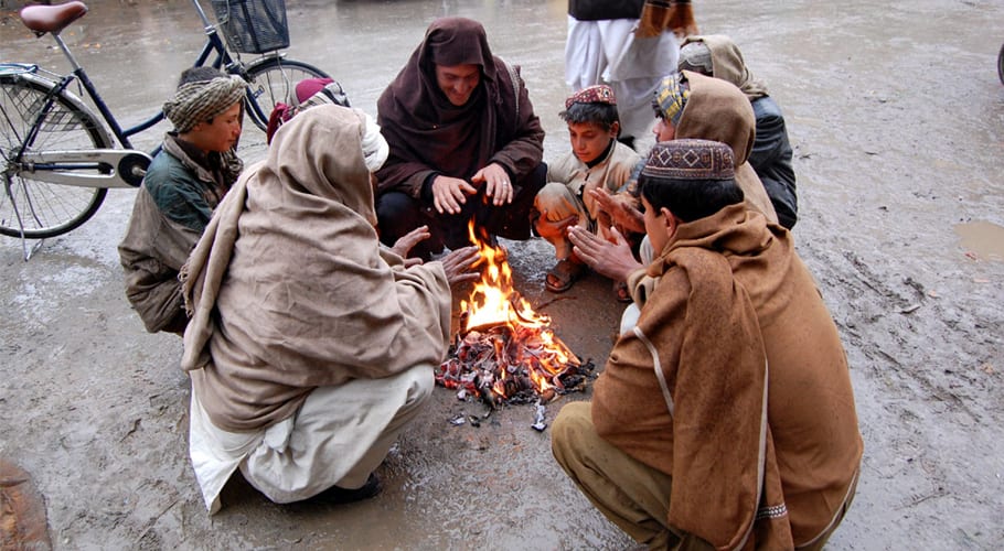 محکمہ موسمیات کی ملک کے بیشتر علاقوں میں آج موسم خشک اور شدید سرد رہنے کی پیشگوئی