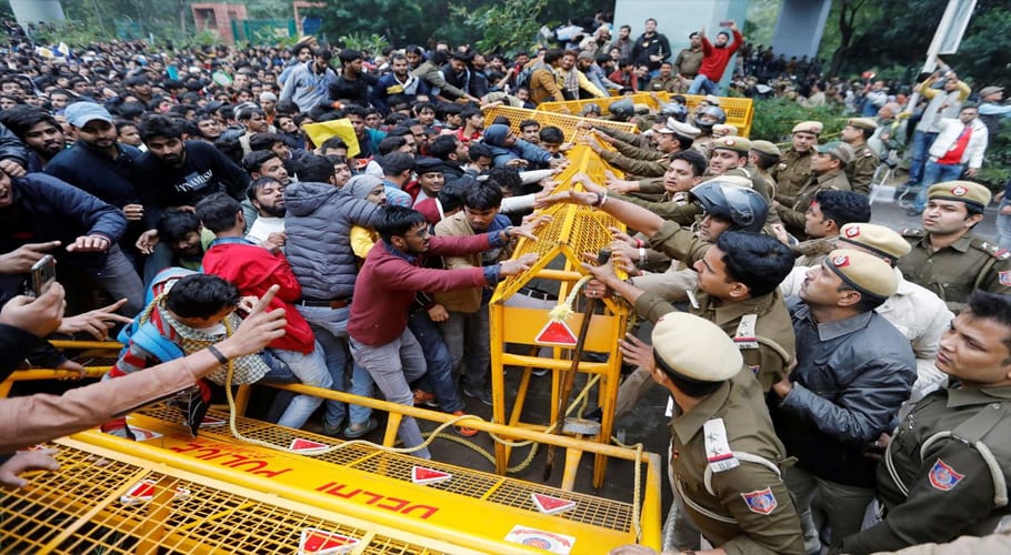 delhi uni clash