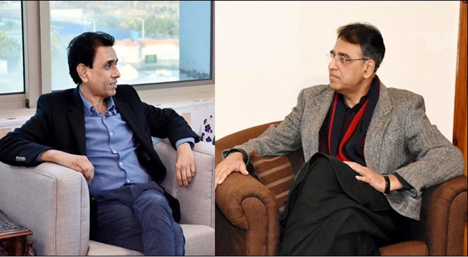 اسد عمر کی سربراہی میں پی ٹی آئی وفد ایم کیو ایم کو منانے بہادر آباد پہنچ گیا