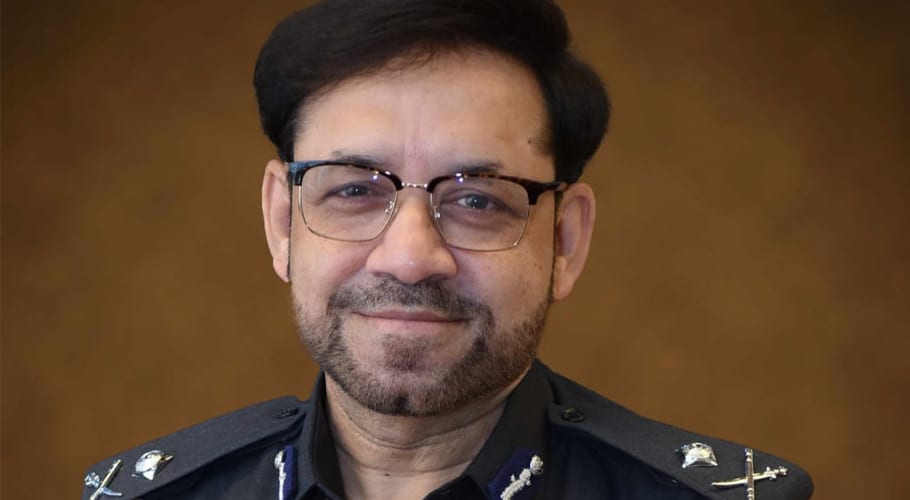 I won't leave easily: Sindh IGP Kaleem Imam reacts to speculations on his transfer