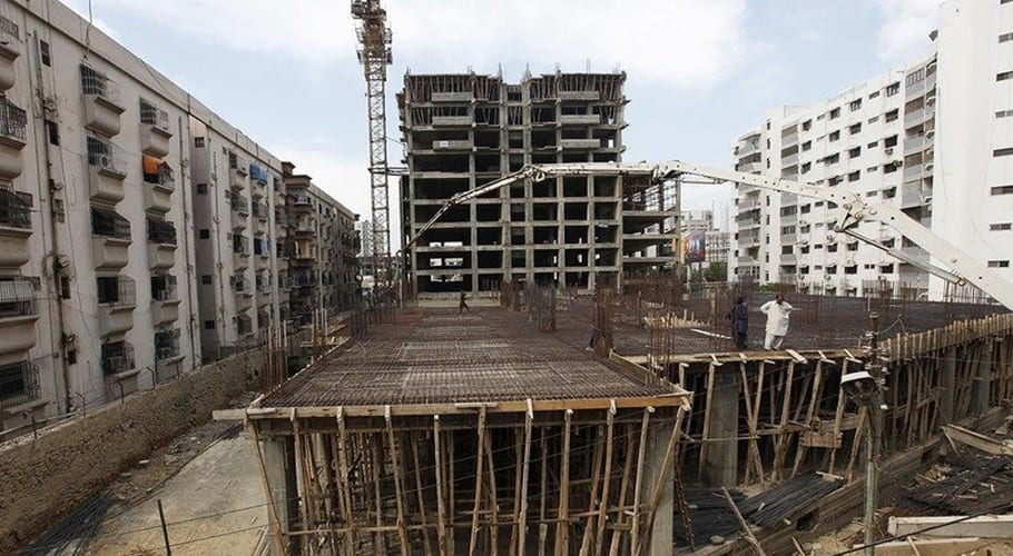 Illegal construction continues in Karachi