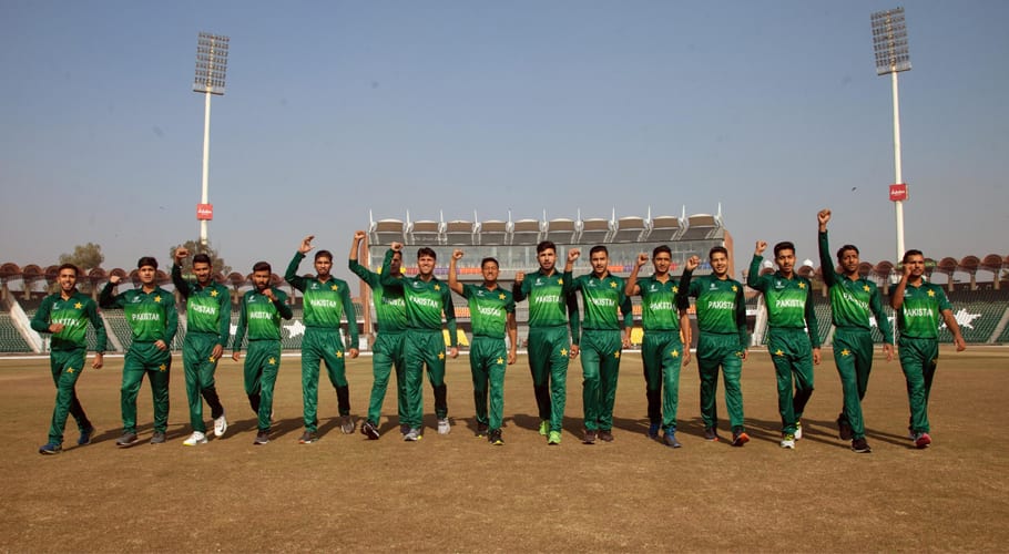 Pak u19 team