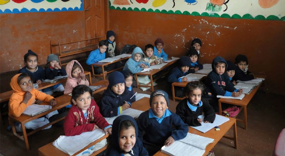 Sindh considers keeping primary classes closed in wake of COVID-19 situation