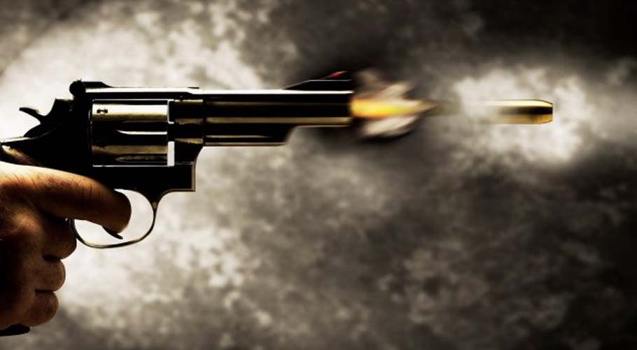 karachi robbery man killed