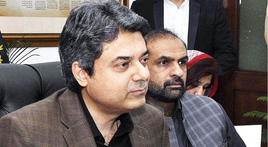 مریم نواز کے لندن جانے کی قانونی طور پر کوئی گنجائش نہیں ہے۔وفاقی وزیرِ قانون