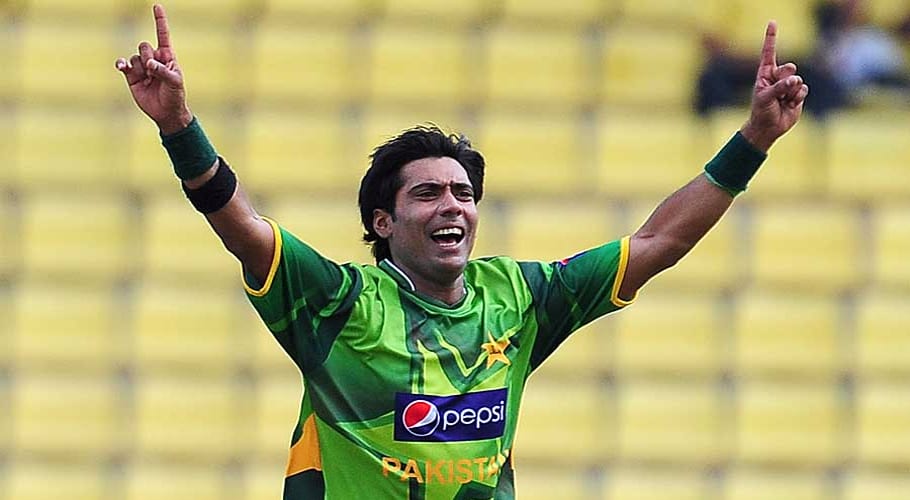 pakistani Fast bowler