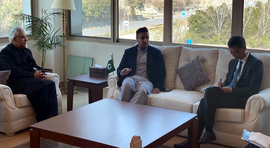 کورونا وائرس: حکومت چین میں پھنسے پاکستانی طلباء کی مدد کے لیے حرکت میں آ گئی
