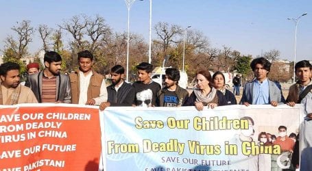 چین میں پھنسے پاکستانیوں کے اہل خانہ اور سول سوسائٹی کااسلام آباد میں احتجاج
