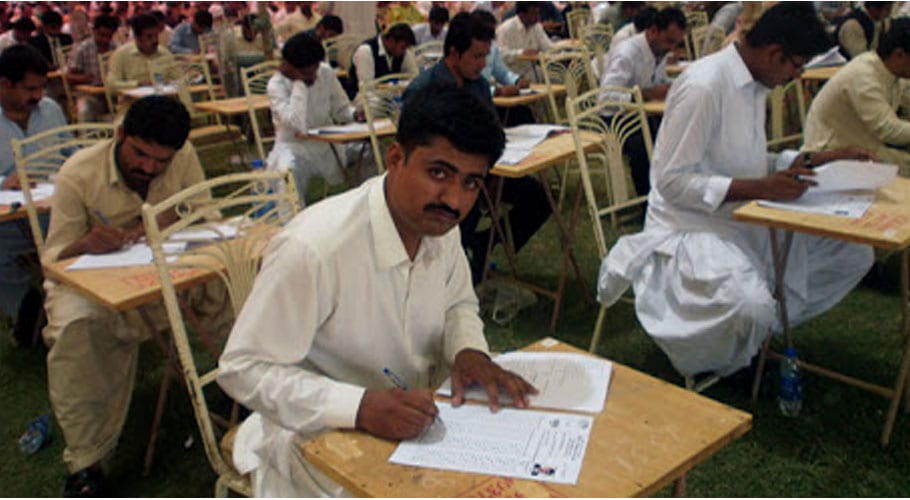 پاکستان کی سب سے بڑی ٹیسٹنگ سروس میں غیر قانونی طریقۂ امتحان کا استعمال جاری