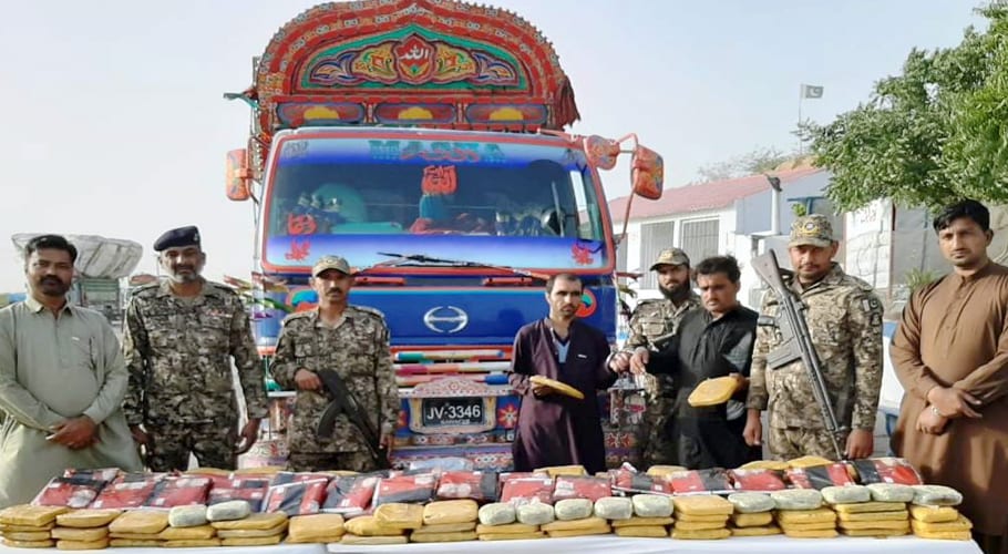 پاکستان کوسٹ گارڈ کی بڑی کارروائی‘ کروڑوں کی منشیات بر آمد‘2ملزمان گرفتار