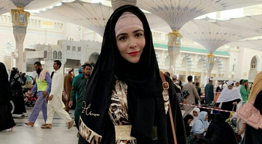 کورنا وائرس: سب کو اللہ حضور معافی مانگنی چاہئے‘ حمیمہ ملک