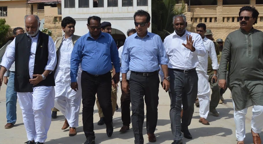 کراچی میں آج سے 15 روز تک مختلف مارکیٹس بند رہیں گی۔کمشنر کا نوٹیفیکیشن