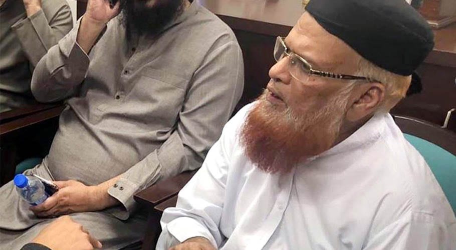کورونا وائرس: ممتاز عالمِ دین مفتی تقی عثمانی کی نمازِ جمعہ پر پابندی کی مخالفت