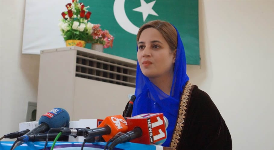 زرتاج گل وزیر کا شہباز شریف کو 7 روز تک سماجی فاصلے کا مشورہ