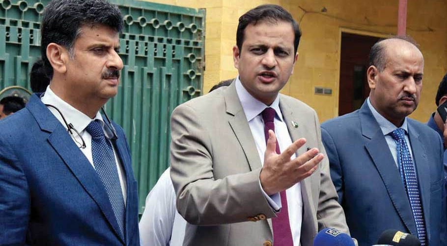بیرسٹر مرتضیٰ وہاب سلیم ملک کی بطور کوچ کرکٹ میں واپسی کے حامی نکلے