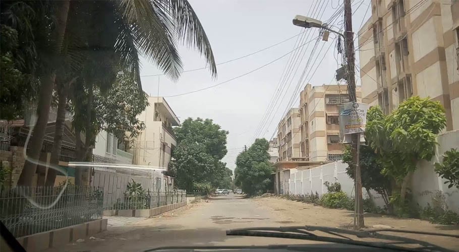 گلشنِ اقبال میں کورونا وائرس کے مریضوں کا کھلے عام گھومنے کا انکشاف