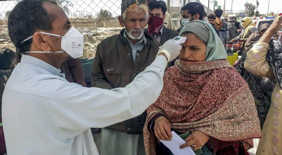 سندھ میں کورونا وائرس سے طبی عملے کے 45 افراد متاثر، ہلاکتوں کی تعداد 47 ہو گئی