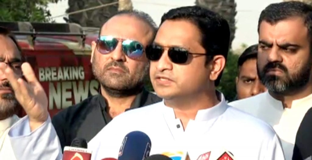 Khurram Sherzaman expressed concern over violations of Corona SOPs in Karachi