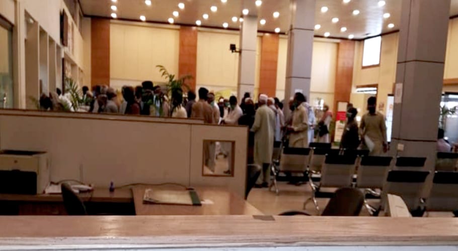 حفاظتی اقدامات نظر انداز،نیشنل بینک انتظامیہ ملازمین کی جانوں سے کھیلنے لگی