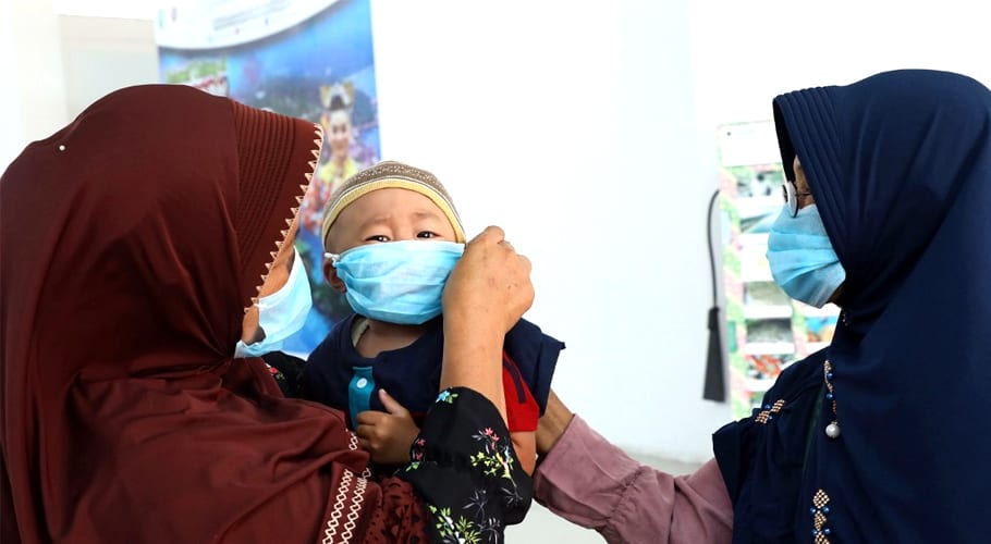 انڈونیشیا میں ماسک پہننا لازم قرار،حکومت کا فیصلے پر فوری عمل کا حکم
