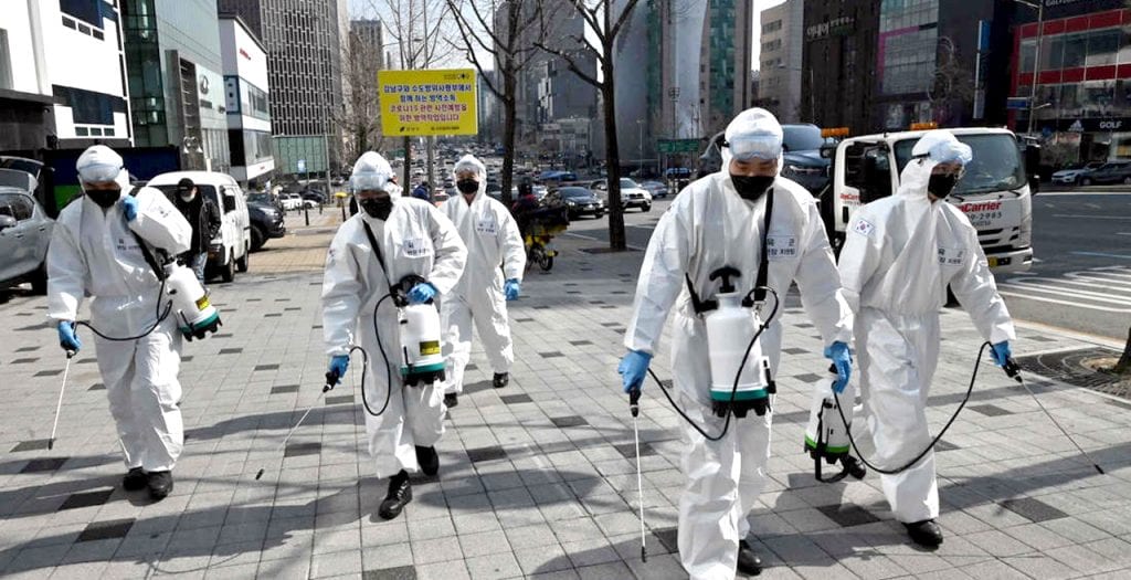 Pandemic fuels historic US job losses, EU wants borders kept shut