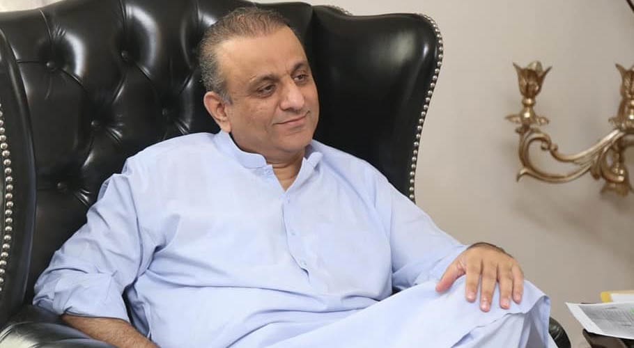 اطہر شاہ خان کی ملک کیلئے خدمات کو تادیر یاد رکھا جائے گا۔علیم خان