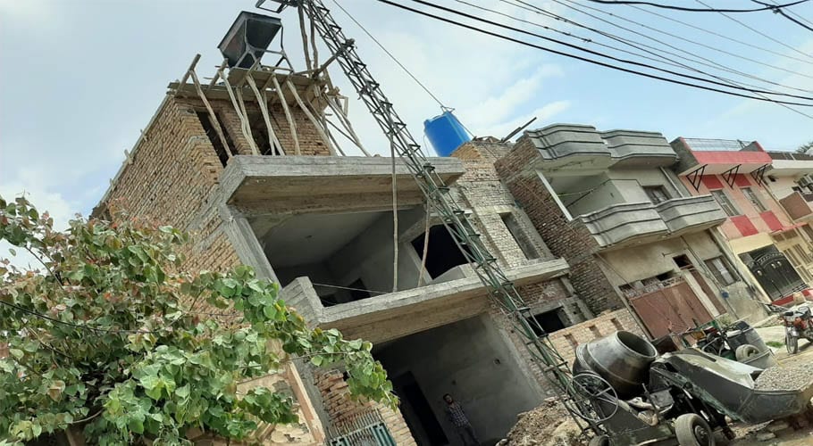 راولپنڈی میں ناجائز تجاوزات کےخلاف کارروائی، دوسرے فلور کی غیر قانونی تعمیرات مسمار