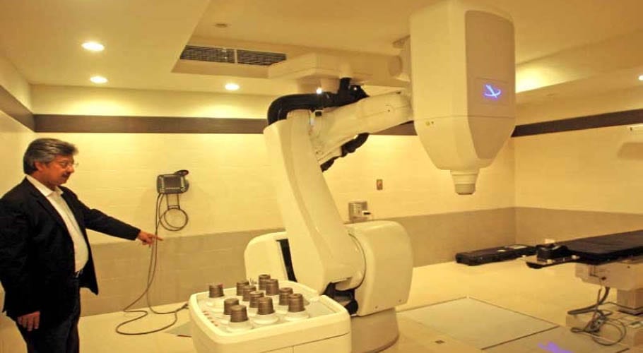 جناح ہسپتال میں سائبرنائف روبوٹک ریڈیوسرجری سینٹر پیپلز پارٹی نے بنایا۔مرتضیٰ وہاب