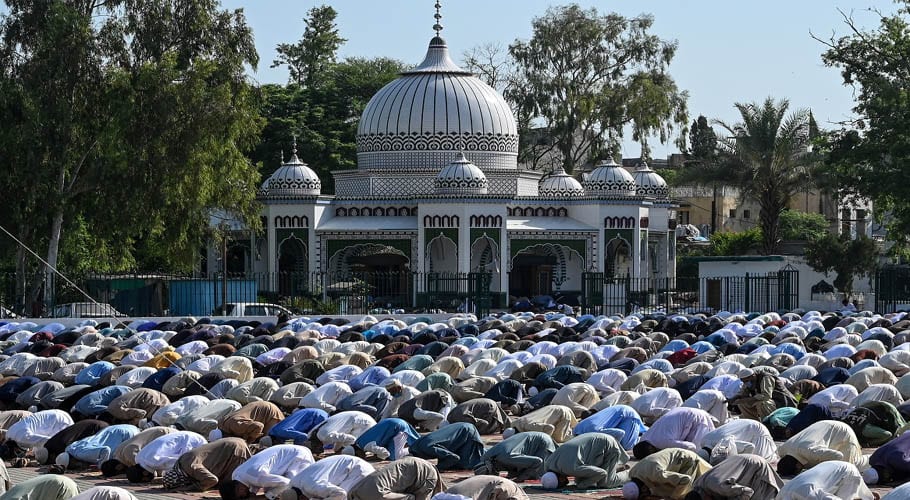 اسلامی تہوار کا دوسرا روز اور مسلم معاشرے میں عید الفطر کے سماجی پہلو