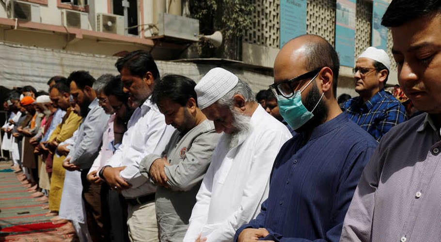 لاک ڈاؤن میں نرمی، کراچی کے شہری جمعۃ الوداع کی نماز مساجد میں ادا کریں گے