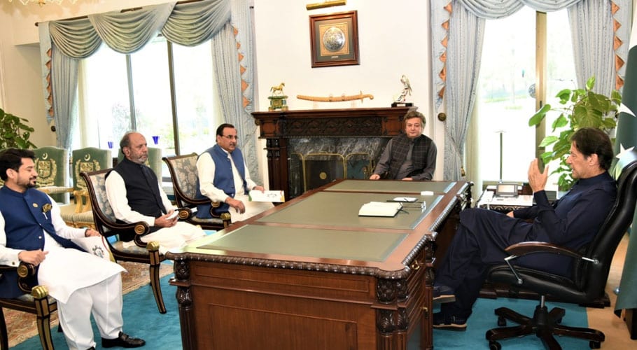 ایف پی سی سی آئی نے وزیر اعظم کو 2کروڑ کا امدادی چیک عطیہ کردیا