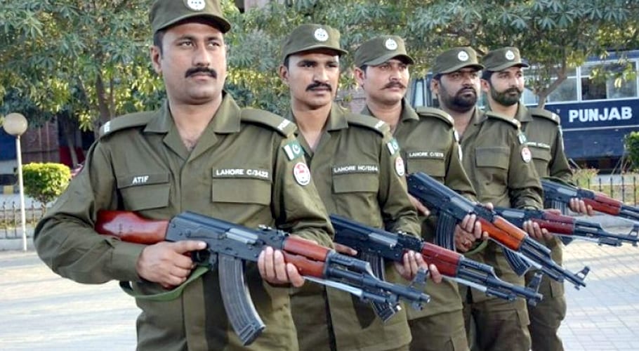 راولپنڈی پولیس کا منشیات فروشوں کیخلاف کریک ڈاؤن، ڈرگ مافیا سے وابستہ لیڈی سمگلر گرفتار