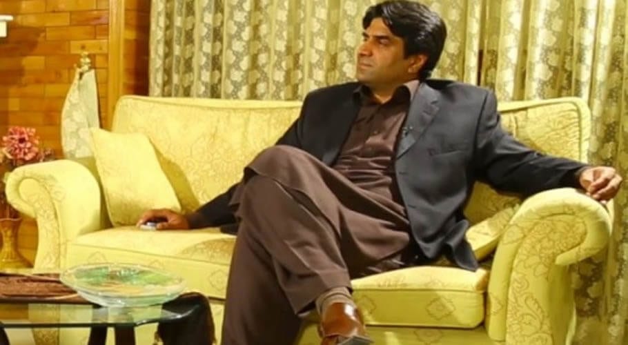عدالت کا وزیرِ اعظم کے معاونِ خصوصی علی نواز اعوان کو اضافی عہدے سے ہٹانے کا حکم