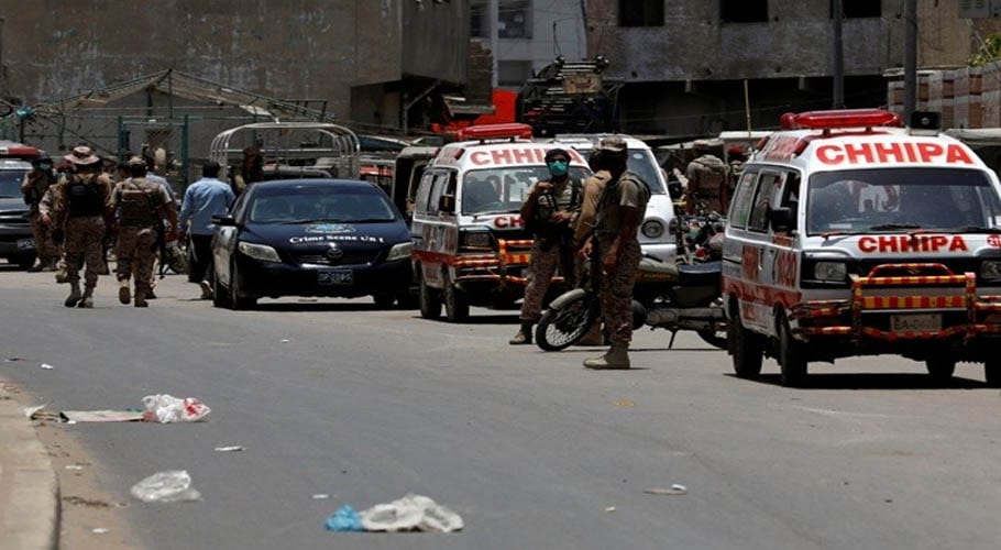 کراچی اسٹاک ایکسچینج میں دہشت گردوں کا دستی بم حملہ، 5 افراد جاں بحق