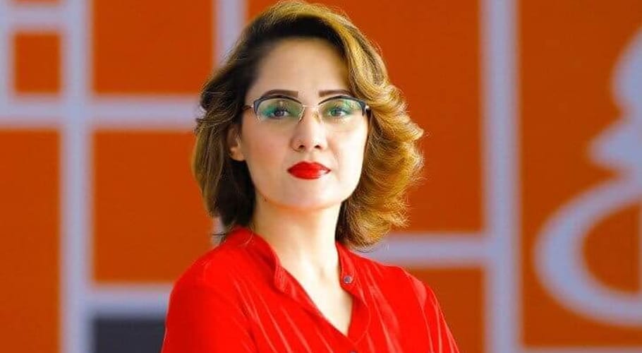 Gharida farooqui is trending on twitter